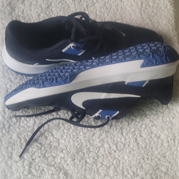 Men Nike Varsity Compete TR3 Training Shoes Dark blue CJ0813-400 in size 8.5 - Picture 4 of 12